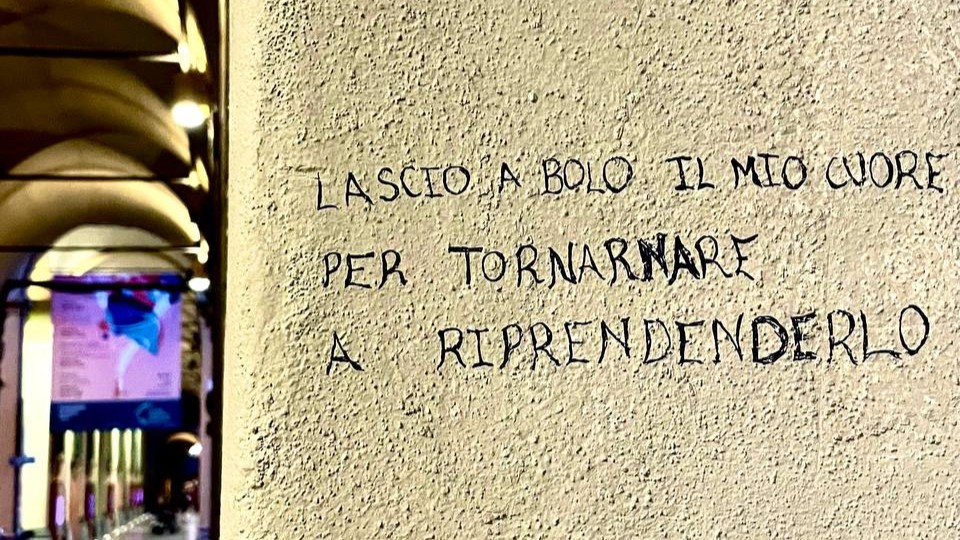 Bologna e le sue scritte: Lascio il mio cuore a Bologna